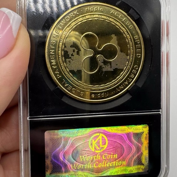 Gold Color Ripple Commemorative Coin - Picture 12 of 12